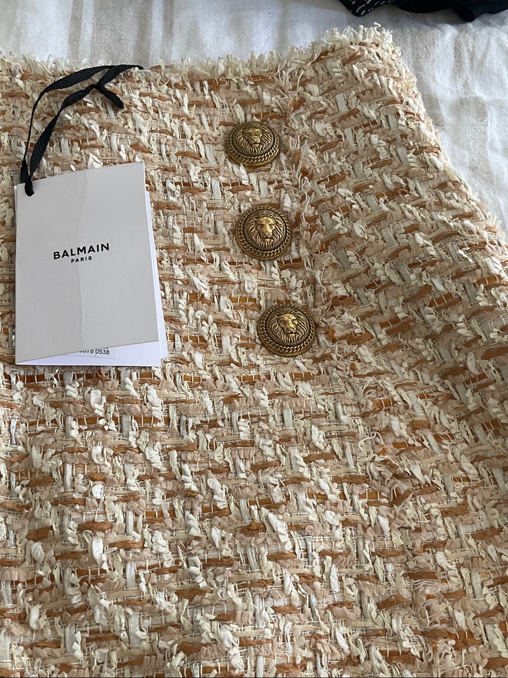 Balmain Beige Tweed Pencil Skirt with Gold Buttons - Picture 4 of 10